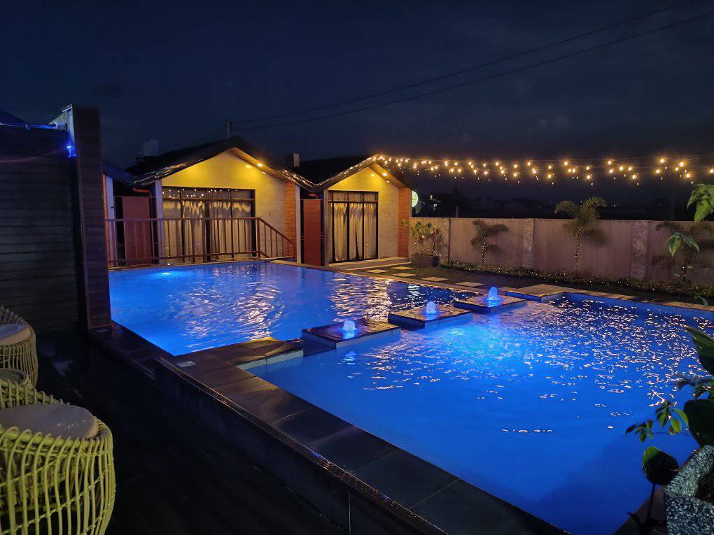 Private Pool